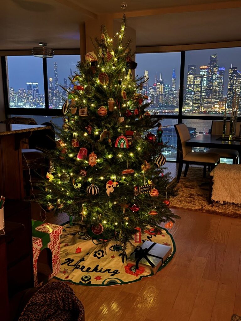 Christmas Tree Review Pic 013